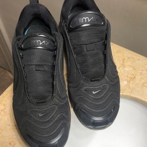 Air max 720- US Size 9